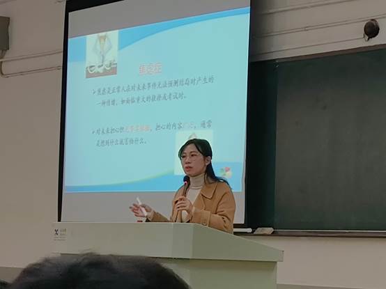 说明: E:\work\2021年下学期\新闻\心理委员培训照片\第五次心理委员培训\0 (13).jpg